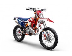 2023 KTM 300 EXC SIX DAYS - un rival enduro neinfricat