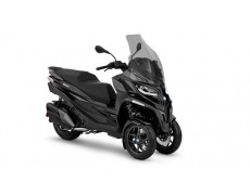 2022 Piaggio 400 hpe - un scuter cu trei roti elegant si performant