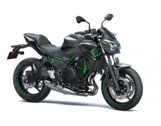 Motocicletele Kawasaki 650 isi impun dominanta pe scena midsize in 2023