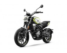 CFMOTO 300CL-X, un naked street bike pentru generatia tanara