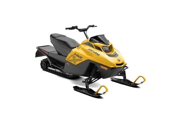 2023 Ski-Doo MXZ, cea mai buna optiune de snowmobil pentru copii 