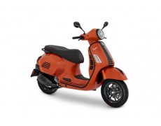 Lineup-ul de scutere Vespa GTS 2023 vine cu actualizari multiple