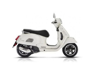 Vespa GTS Super 300 HPE '22