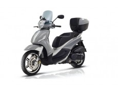 Piaggio Beverly 400 S, un companion sportiv pentru riding in oras si pe distante lungi 