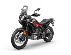 KTM readuce la viata modelul 790 Adventure pentru 2023