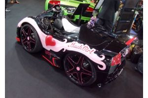 Tokyo 2010: Mini ATV-ul Murcielago Mach Girl