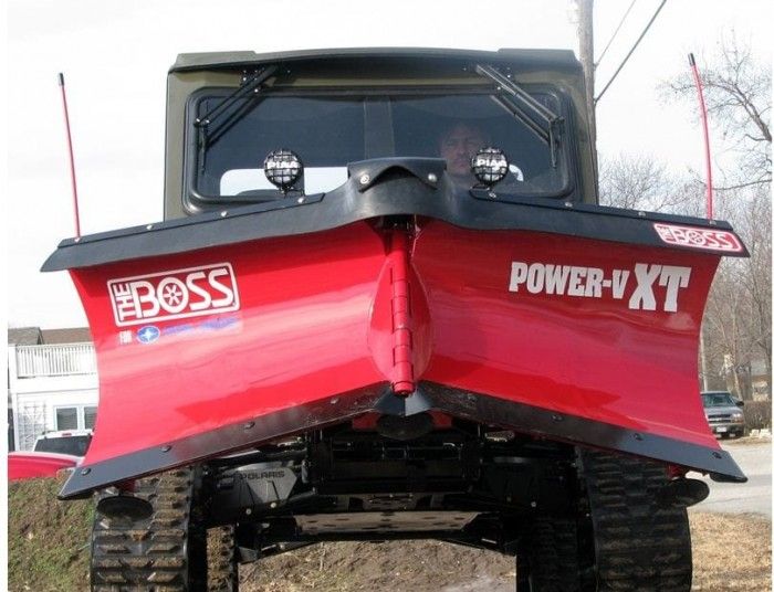 Plugul Boss Lift and Carry pentru Polaris Ranger