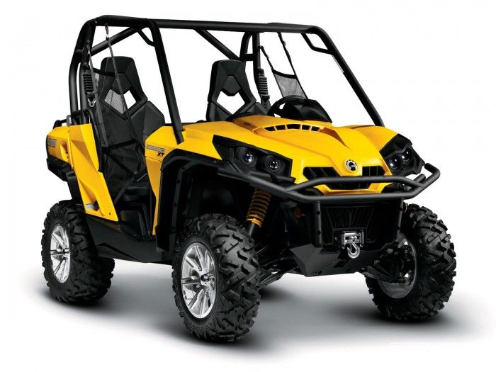 2011 Can-Am Commander si modele pentru noroi