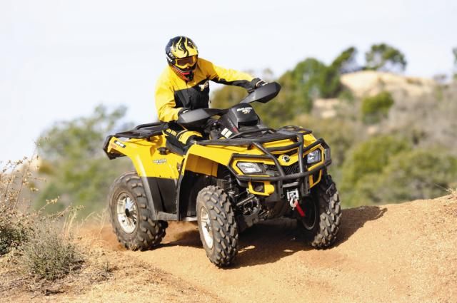 2009 Can-Am Outlander 800R. 4x4