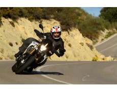 Video: 2011 Aprilia Dorsoduro 1200