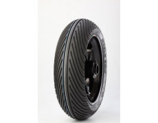 Pirelli aduce noutati la Superbike 2013