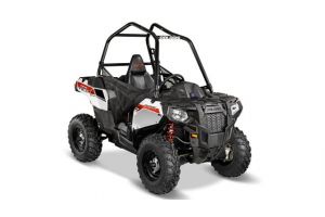 Polaris sponsorizeaza GNCC cu modelul sau de UTV de un singur loc