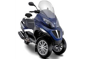 Piaggio da in judecata Yamaha si Peugeot pentru incalcarea dreptului de proprietate intelectuala