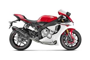 Akrapovic doteaza modelul 2015 Yamaha YZF-R1 cu o evacuare performanta... mai era nevoie?