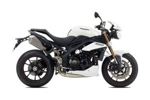 2016 Triumph Speed Triple dezvaluit in noi poze spion