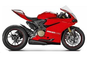 Ducati, superbike, patru cilindri... suna ciudat acest zvon, nu?