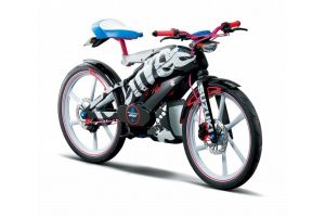 Tokyo Motor Show: Suzuki prezinta Feel Free Go! un concept hibrid moto-bicicleta