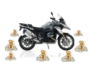 Eficacitate nemteasca: BMW Motorrad vinde mai putine unitati in 2015, dar incaseaza aproape 2 miliarde euro!