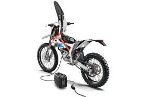 Record mondial de altitudine pe o motocicleta KTM electrica, Freeride E-XC