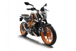 2017 KTM 390 Duke in imagini-spion