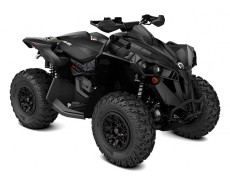 Noile ATV-uri si UTV-uri Can-Am in schema de culoare Triple Black