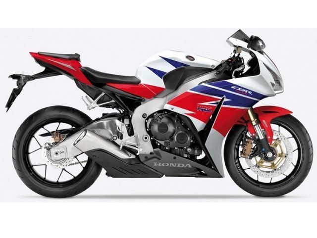 E oare 2017 Honda Fireblade CBR1000RR in cateva imagini recente?