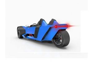 Azkarra, creatia cu trei roti a canadienilor Girfalco, in rivalitate cu Spyder si Slingshot