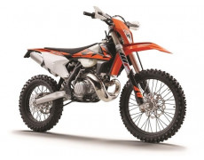 KTM a prezentat primele modele enduro cu motor in doi timpi, cu injectie!