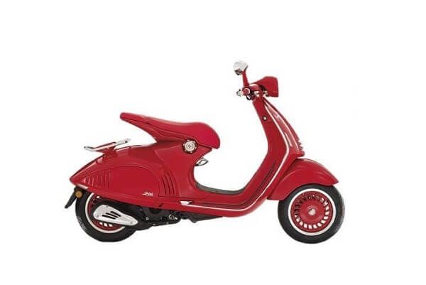 Povestea scuterului Vespa 946 Red, pe scurt