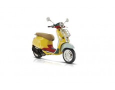 Colectia de scutere Vespa Sean Wotherspoon